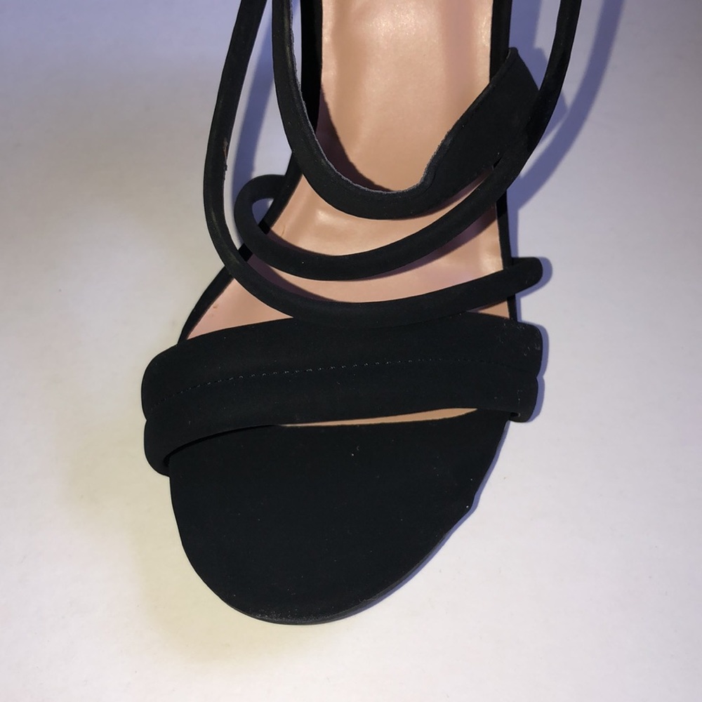 π Sale was $49 will go back π New Black Strappy Heels Size 7.5 - Picture 7 of 7